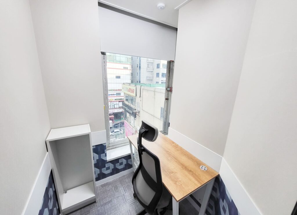 창가 1인사무실